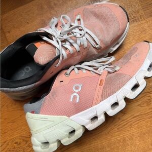 On Cloud Women's Pink and White Athletic Shoes